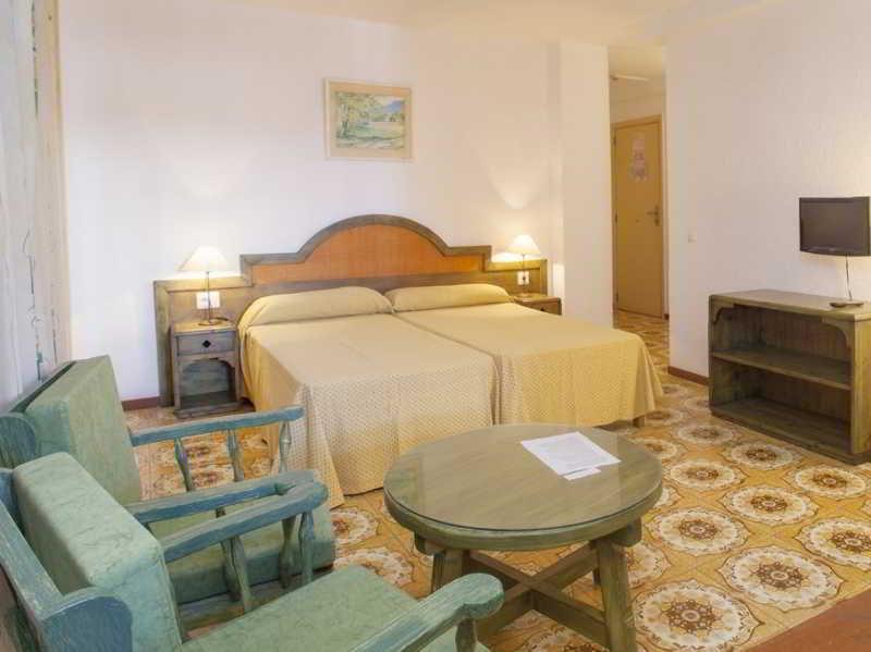Apartamentos Bon Lloc Santa Eulària des Riu Εξωτερικό φωτογραφία