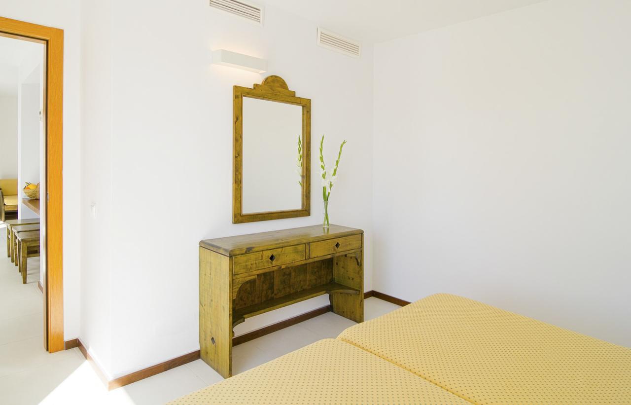 Apartamentos Bon Lloc Santa Eulària des Riu Εξωτερικό φωτογραφία