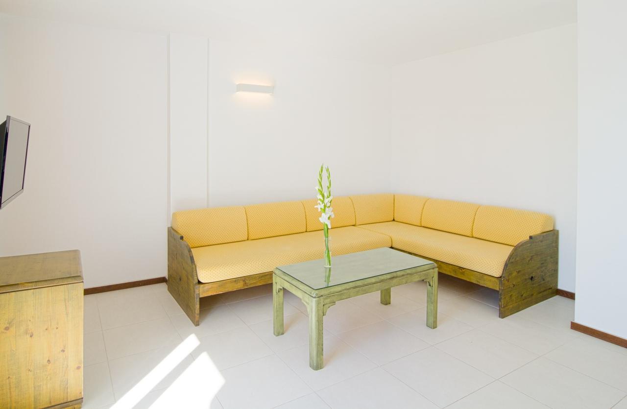 Apartamentos Bon Lloc Santa Eulària des Riu Εξωτερικό φωτογραφία