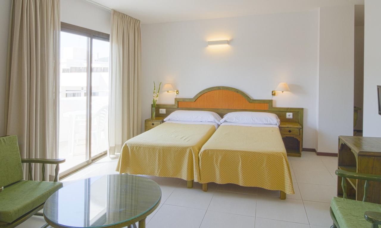 Apartamentos Bon Lloc Santa Eulària des Riu Εξωτερικό φωτογραφία