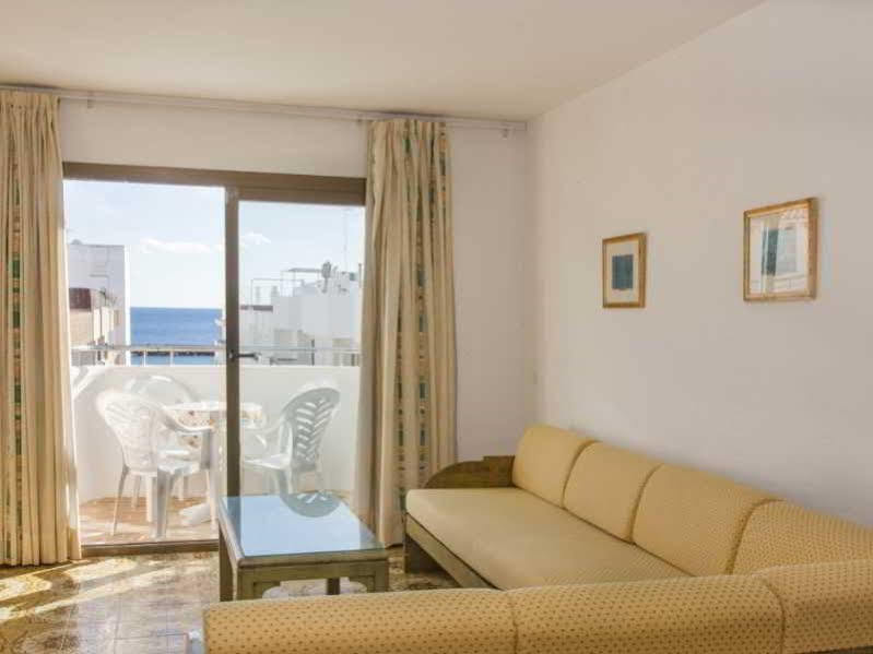 Apartamentos Bon Lloc Santa Eulària des Riu Εξωτερικό φωτογραφία