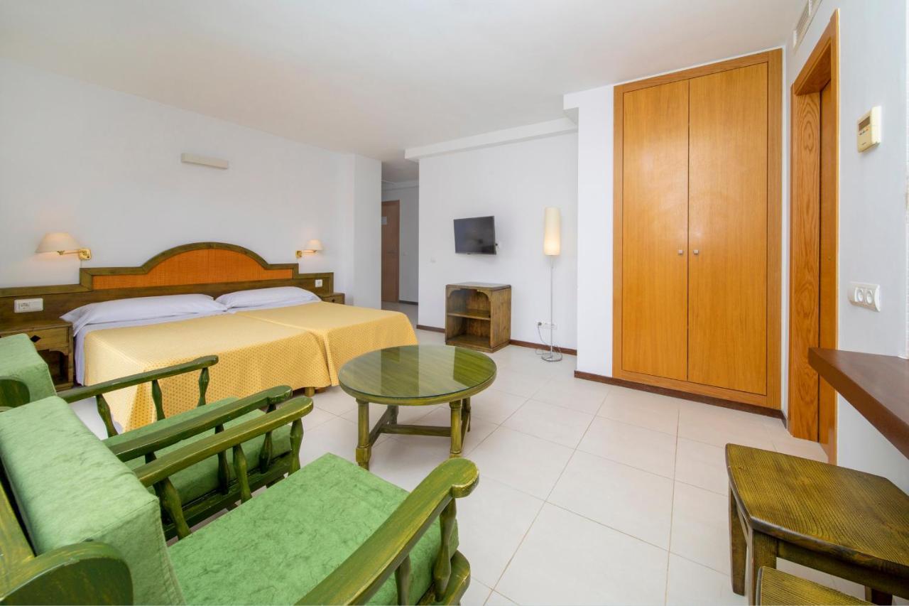 Apartamentos Bon Lloc Santa Eulària des Riu Εξωτερικό φωτογραφία