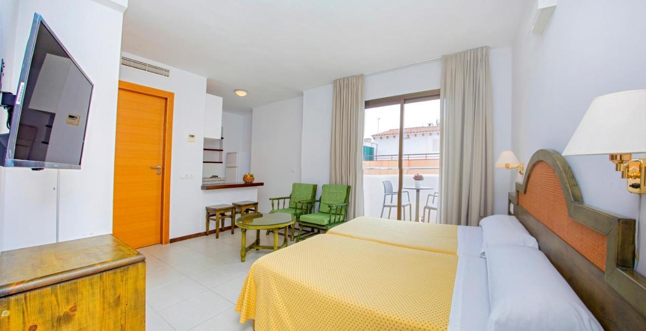 Apartamentos Bon Lloc Santa Eulària des Riu Εξωτερικό φωτογραφία